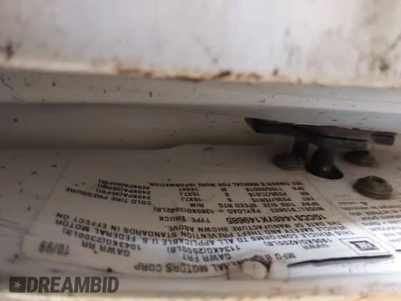 2000 Chevrolet S-10 с VIN 1GCCS1448YK149685, выставлен на аукционе IAAI как лот 41563081 с пробегом 163 364 миль миль и . История ставок и продаж доступна на DreamBid. Изображение 9.