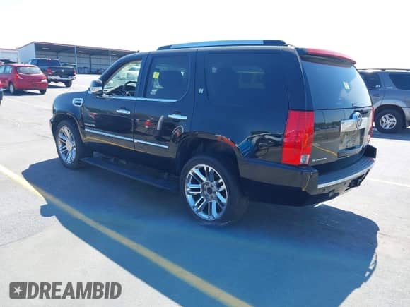 2012 Cadillac Escalade with VIN 1GYS4FEJ7CR251092, listed as a IAAI auction lot 41899102 with 228,568 mi miles and . Bid and sale history available at DreamBid. Image 3.