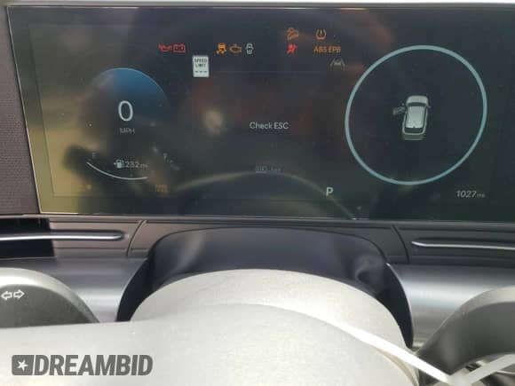 2025 Hyundai Kona Limited с VIN KM8HE3A32SU232069, выставлен на аукционе Copart как лот 51707195 с пробегом 1 027 миль миль и На запчасти • Non repairable. История ставок и продаж доступна на DreamBid. Изображение 9.