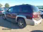 2006 Chevrolet TrailBlazer LT z VIN 1GNDT13S462266217, wystawiony jako IAAI lot #42801284 z przebiegiem 176 604 mil mil oraz . Historia ofert i sprzedaży dostępna na DreamBid. Obrazek 3.
