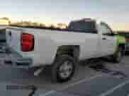 2017 Chevrolet Silverado 2500HD Work Truck z VIN 1GC0CUEG5HZ371196, wystawiony jako Copart lot #83695604 z przebiegiem 403 741 mil mil oraz Czysty tytuł • Clean title. Historia ofert i sprzedaży dostępna na DreamBid. Obrazek 3.