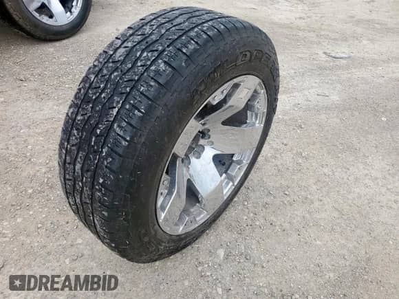 2005 Chevrolet Silverado 1500 Z71 с VIN 1GCEK19B35E131668, выставлен на аукционе Copart как лот 59281705 с пробегом 202 012 миль миль и Списание • Salvage title. История ставок и продаж доступна на DreamBid. Изображение 12.