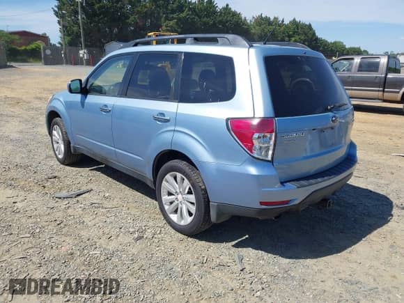 2011 Subaru Forester X Limited z VIN JF2SHAFC5BH769656, wystawiony jako IAAI lot #42309166 z przebiegiem 181 958 mil mil oraz . Historia ofert i sprzedaży dostępna na DreamBid. Obrazek 3.