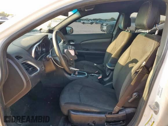 2014 Dodge Avenger SXT с VIN 1C3CDZCG9EN176302, выставлен на аукционе Copart как лот 80336345 с пробегом 147 263 миль миль и Списание • Salvage title. История ставок и продаж доступна на DreamBid. Изображение 7.