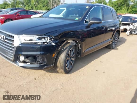 2017 Audi Q7 Premium Plus with VIN WA1LAAF71HD007056, listed as a IAAI auction lot 42833160 with 110,382 mi miles and . Bid and sale history available at DreamBid. Image 17.