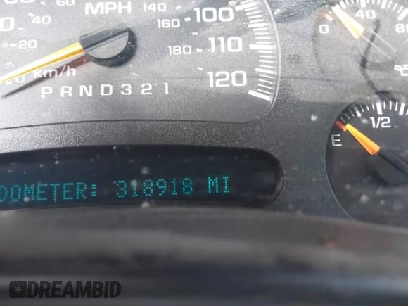2006 Chevrolet Silverado 1500 LT2 z VIN 2GCEC13Z661346287, wystawiony jako IAAI lot #42013454 z przebiegiem 318 918 mil mil oraz . Historia ofert i sprzedaży dostępna na DreamBid. Obrazek 15.