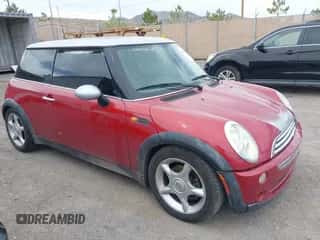 2006 MINI Hardtop with VIN WMWRC33516TK65263, listed as a IAAI auction lot 42003520 with 185,065 mi miles and . Bid and sale history available at DreamBid. Image 1.
