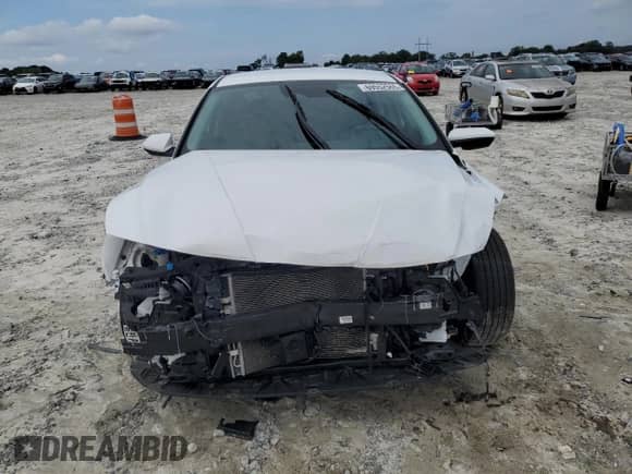 2024 Hyundai Elantra Blue z VIN KMHLM4DJ4RU107551, wystawiony jako Copart lot #69552565 z przebiegiem 34 119 mil mil oraz Szkoda całkowita • Salvage title. Historia ofert i sprzedaży dostępna na DreamBid. Obrazek 5.