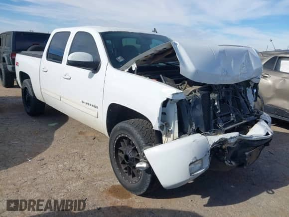 2011 Chevrolet Silverado 1500 LTZ z VIN 3GCPKTE22BG136343, wystawiony jako IAAI lot #42056685 z przebiegiem 188 066 mil mil oraz . Historia ofert i sprzedaży dostępna na DreamBid. Obrazek 1.