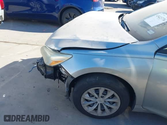 2015 Toyota Camry LE с VIN 4T1BD1FK5FU155684, выставлен на аукционе IAAI как лот 43425776 с пробегом 178 242 миль миль и . История ставок и продаж доступна на DreamBid. Изображение 6.