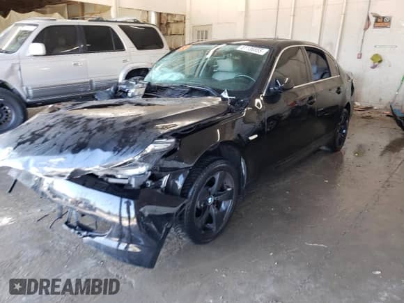 2008 BMW 5 Series 528i with VIN WBANU53548C115593, listed as a Copart auction lot 81136955 with Not provided miles and Salvage title. Bid and sale history available at DreamBid. Image 1.