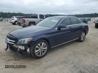 2020 Mercedes-Benz C 300 z VIN WDDWF8DB6LR558458, wystawiony jako Copart lot #67573615 z przebiegiem 30 838 mil mil oraz Szkoda całkowita • Salvage title. Historia ofert i sprzedaży dostępna na DreamBid. Obrazek 1.