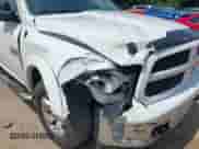 2014 Ram 1500 Big Horn z VIN 1C6RR7LG9ES399864, wystawiony jako IAAI lot #42800297 z przebiegiem 149 119 mil mil oraz . Historia ofert i sprzedaży dostępna na DreamBid. Obrazek 6.