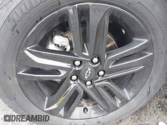 2024 Chevrolet Trax ACTIV z VIN KL77LKE28RC189212, wystawiony jako IAAI lot #42379089 z przebiegiem 29 991 mil mil oraz . Historia ofert i sprzedaży dostępna na DreamBid. Obrazek 17.