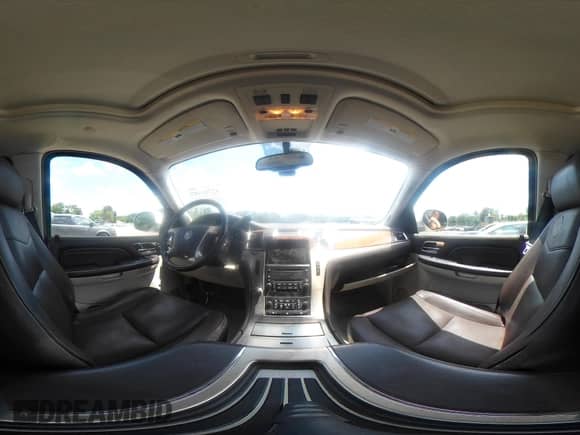 2008 Cadillac Escalade ESV with VIN 1GYFK46848R241604, listed as a IAAI auction lot 42711487 with 186,549 mi miles and . Bid and sale history available at DreamBid. Image 18.