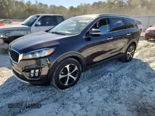 2017 Kia Sorento EX with VIN 5XYPH4A59HG302112, listed as a Copart auction lot 82557405 with 147,081 mi miles and Clean title. Bid and sale history available at DreamBid. Image 1.