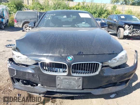 2015 BMW 3 Series 320i xDrive с VIN WBA3C3C5XFP664753, выставлен на аукционе IAAI как лот 43230084 с пробегом 126 162 миль миль и . История ставок и продаж доступна на DreamBid. Изображение 12.