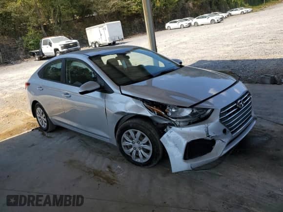 2019 Hyundai Accent SE z VIN 3KPC24A36KE079501, wystawiony jako Copart lot #80848205 z przebiegiem 119 430 mil mil oraz Szkoda całkowita • Salvage title. Historia ofert i sprzedaży dostępna na DreamBid. Obrazek 4.