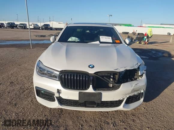 2019 BMW 7 Series 750i with VIN WBA7F0C58KGM24778, listed as a IAAI auction lot 41740384 with Not provided miles and . Bid and sale history available at DreamBid. Image 12.