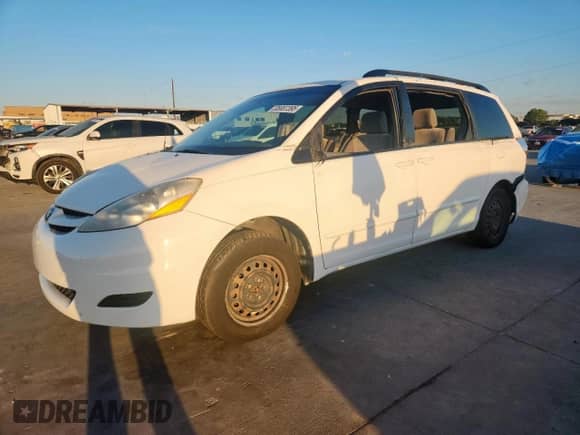 2008 Toyota Sienna LE с VIN 5TDZK23C68S159035, выставлен на аукционе Copart как лот 85087395 с пробегом 302 483 миль миль и Списание • Salvage title. История ставок и продаж доступна на DreamBid. Изображение 1.