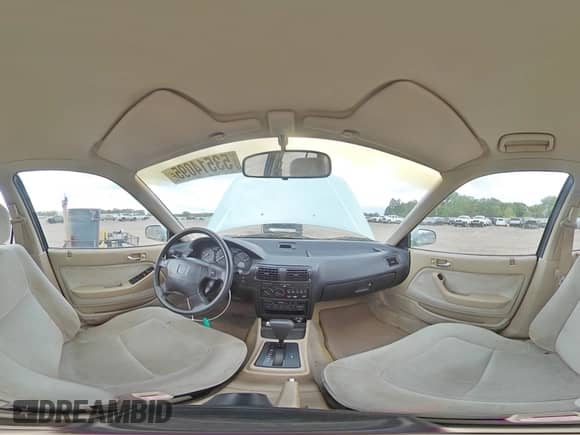 1992 Honda Accord с VIN 1HGCB7654NA067531, выставлен на аукционе Copart как лот 53514095 с пробегом 82 661 миль миль и Чистый • Clean title. История ставок и продаж доступна на DreamBid. Изображение 14.