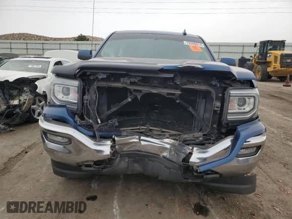 2019 GMC Sierra 1500 SLE with VIN 2GTV2MEC8K1209200, listed as a Copart auction lot 79260914 with 120,568 mi miles and Salvage title. Bid and sale history available at DreamBid. Image 5.