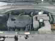 2017 Hyundai Santa Fe 2.4L z VIN 5NMZU3LB5HH025918, wystawiony jako IAAI lot #43323225 z przebiegiem 165 340 mil mil oraz . Historia ofert i sprzedaży dostępna na DreamBid. Obrazek 19.