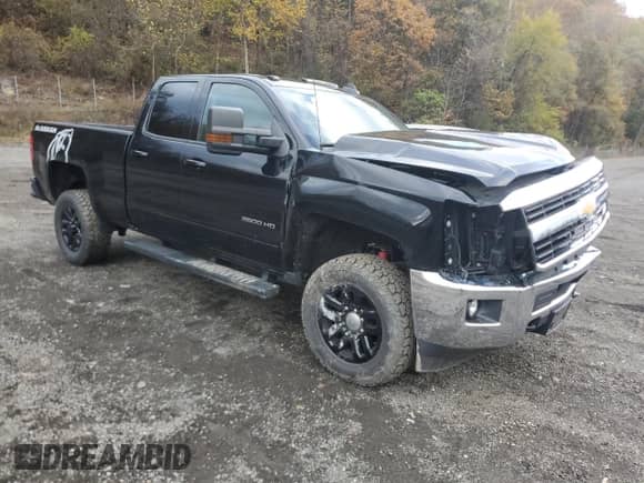 2017 Chevrolet Silverado 2500HD LT с VIN 1GC2KVEG4HZ231979, выставлен на аукционе Copart как лот 89841335 с пробегом 100 992 миль миль и Списание • Salvage title. История ставок и продаж доступна на DreamBid. Изображение 4.