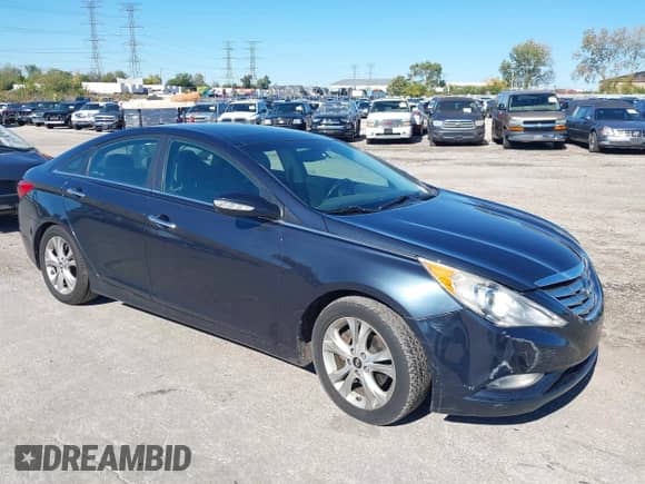 2012 Hyundai Sonata SE z VIN 5NPEC4AC3CH333667, wystawiony jako IAAI lot #43502243 z przebiegiem 190 596 mil mil oraz . Historia ofert i sprzedaży dostępna na DreamBid. Obrazek 1.