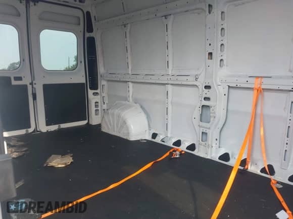 2022 Ram ProMaster Cargo с VIN 3C6LRVDG6NE125310, выставлен на аукционе IAAI как лот 43085596 с пробегом 38 786 миль миль и . История ставок и продаж доступна на DreamBid. Изображение 8.