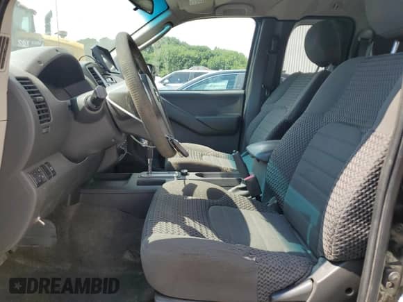 2010 Nissan Frontier SE with VIN 1N6AD0CWXAC402288, listed as a Copart auction lot 68748555 with 238,383 mi miles and Salvage title. Bid and sale history available at DreamBid. Image 7.