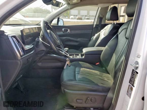 2024 Kia Sorento S with VIN 5XYRL4JC3RG288280, listed as a Copart auction lot 70855655 with 57,419 mi miles and Non repairable. Bid and sale history available at DreamBid. Image 7.