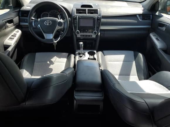 2012 Toyota Camry SE with VIN 4T1BF1FK8CU598613, listed as a Copart auction lot 81960615 with 72,600 mi miles and Salvage title. Bid and sale history available at DreamBid. Image 8.