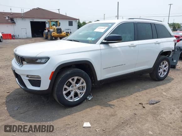 2022 Jeep Grand Cherokee Limited z VIN 1C4RJHBG1N8595107, wystawiony jako IAAI lot #42416656 z przebiegiem 33 574 mil mil oraz . Historia ofert i sprzedaży dostępna na DreamBid. Obrazek 2.