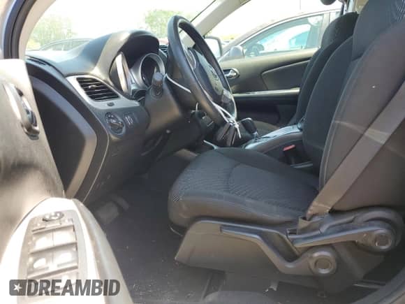 2019 Dodge Journey SE с VIN 3C4PDCBG7KT738513, выставлен на аукционе Copart как лот 58588745 с пробегом 57 869 миль миль и Списание • Salvage title. История ставок и продаж доступна на DreamBid. Изображение 7.