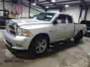 2009 Dodge 1500 ST с VIN 1D3HB18T89S780694, выставлен на аукционе Copart как лот 82436214 с пробегом 152 727 миль миль и Списание • Salvage title. История ставок и продаж доступна на DreamBid. Изображение 1.