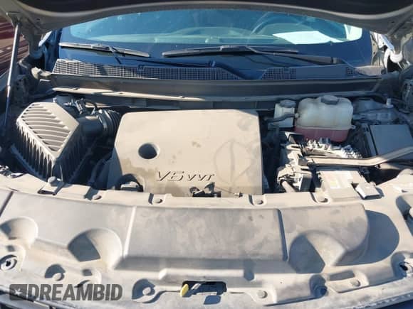 2018 Chevrolet Traverse LT Cloth z VIN 1GNERGKW3JJ209693, wystawiony jako IAAI lot #43443294 z przebiegiem 105 300 mil mil oraz . Historia ofert i sprzedaży dostępna na DreamBid. Obrazek 10.