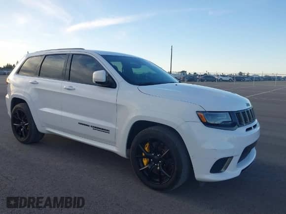 2018 Jeep Grand Cherokee Trackhawk z VIN 1C4RJFN93JC367456, wystawiony jako IAAI lot #41647444 z przebiegiem 41 732 mil mil oraz . Historia ofert i sprzedaży dostępna na DreamBid. Obrazek 1.