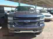 2018 Chevrolet Silverado 1500 LTZ z VIN 3GCUKSEC1JG495350, wystawiony jako IAAI lot #43318196 z przebiegiem 139 694 mil mil oraz . Historia ofert i sprzedaży dostępna na DreamBid. Obrazek 12.