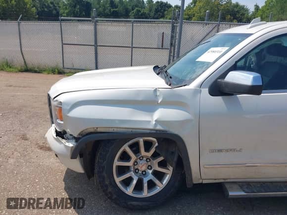 2015 GMC Sierra 1500 Denali с VIN 3GTU2WEC5FG295862, выставлен на аукционе IAAI как лот 42980310 с пробегом 173 368 миль миль и . История ставок и продаж доступна на DreamBid. Изображение 20.