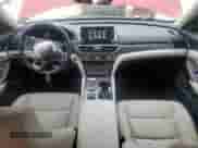 2021 Honda Accord EX-L z VIN 1HGCV3F51MA009486, wystawiony jako Copart lot #84297455 z przebiegiem 88 783 mil mil oraz Szkoda całkowita • Salvage title. Historia ofert i sprzedaży dostępna na DreamBid. Obrazek 8.