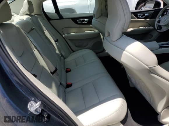 2024 Volvo S60 Plus Dark Theme z VIN 7JRL12FL3RG314416, wystawiony jako Copart lot #58085595 z przebiegiem 22 897 mil mil oraz Szkoda całkowita • Salvage title. Historia ofert i sprzedaży dostępna na DreamBid. Obrazek 10.