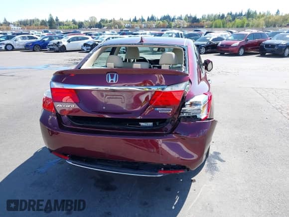 2015 Honda Accord Touring with VIN 1HGCR6F71FA002872, listed as a IAAI auction lot 42001036 with 27,505 mi miles and . Bid and sale history available at DreamBid. Image 6.