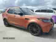 2017 Land Rover Discovery HSE with VIN SALRRBBVXHA046046, listed as a Copart auction lot 71015195 with 72,533 mi miles and Clean title. Bid and sale history available at DreamBid. Image 4.