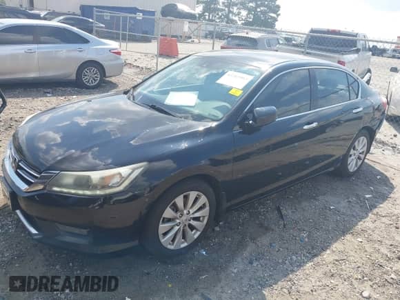 2015 Honda Accord EX-L с VIN 1HGCR3F85FA003157, выставлен на аукционе IAAI как лот 43265903 с пробегом 287 409 миль миль и . История ставок и продаж доступна на DreamBid. Изображение 17.