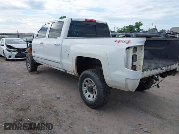 2016 Chevrolet Silverado 2500HD High Country z VIN 1GC1KXE84GF108635, wystawiony jako IAAI lot #42577059 z przebiegiem Nie podano mil oraz . Historia ofert i sprzedaży dostępna na DreamBid. Obrazek 3.