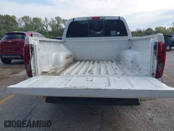 2005 Chevrolet Colorado 1SC LS Z85 с VIN 1GCCS136758108850, выставлен на аукционе IAAI как лот 43445844 с пробегом 291 533 миль миль и . История ставок и продаж доступна на DreamBid. Изображение 12.
