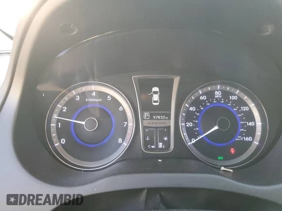 2013 Hyundai Azera с VIN KMHFH4JG7DA320448, выставлен на аукционе Copart как лот 71187445 с пробегом 97 432 миль миль и Списание • Salvage title. История ставок и продаж доступна на DreamBid. Изображение 9.