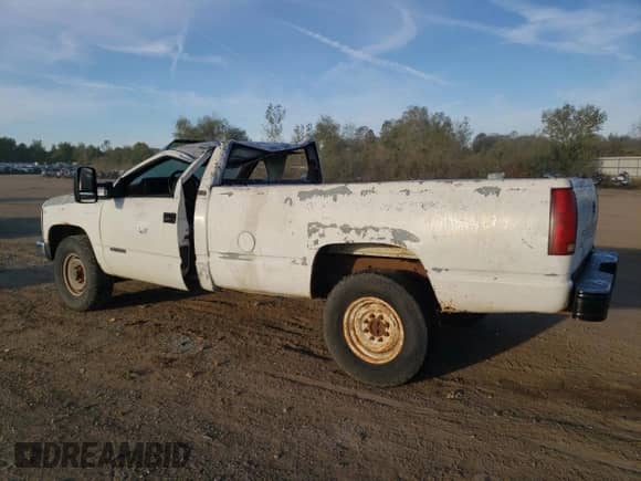 1991 Chevrolet Silverado 2500 z VIN 1GCGC24K3ME185408, wystawiony jako Copart lot #84802895 z przebiegiem 198 684 mil mil oraz Szkoda całkowita • Salvage title. Historia ofert i sprzedaży dostępna na DreamBid. Obrazek 2.