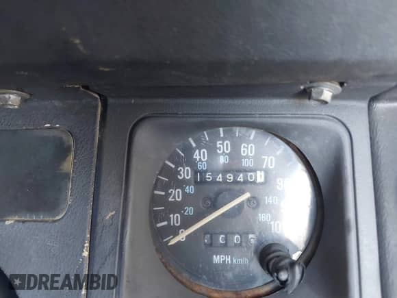 1990 Jeep Wrangler с VIN 2J4FY29TXLJ539000, выставлен на аукционе IAAI как лот 43272455 с пробегом 154 940 миль миль и . История ставок и продаж доступна на DreamBid. Изображение 7.